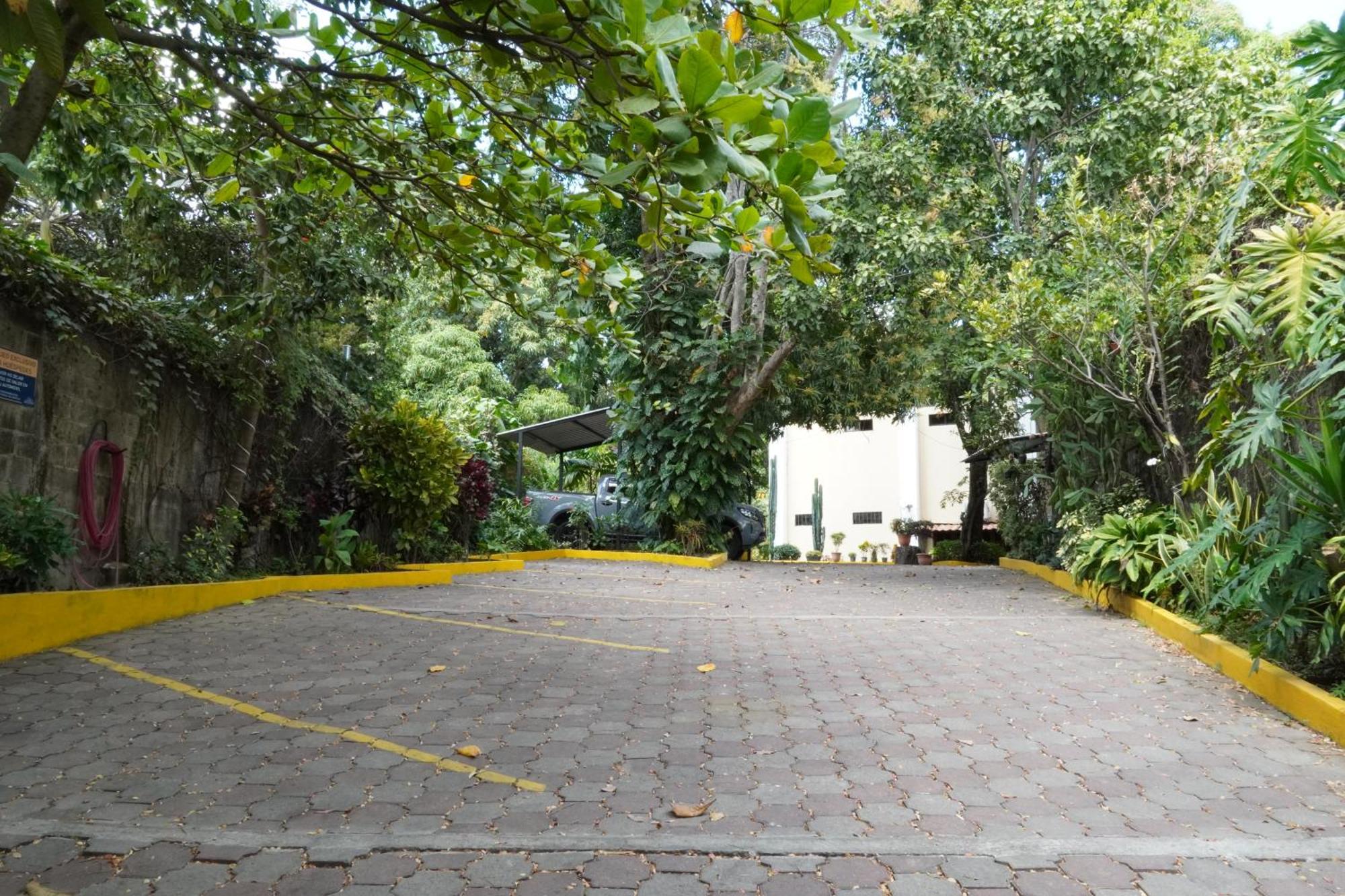 Villa Las Flores Сан Салвадор Екстериор снимка
