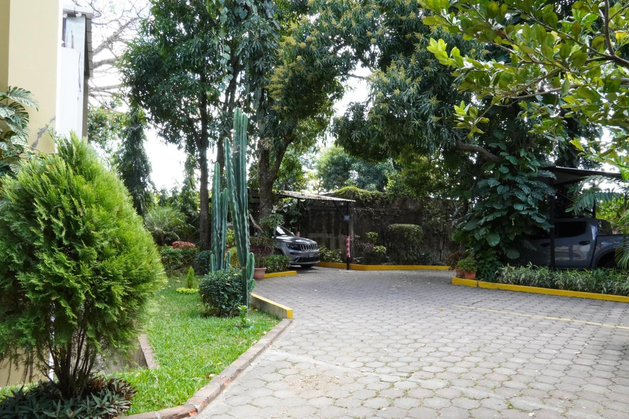 Villa Las Flores Сан Салвадор Екстериор снимка