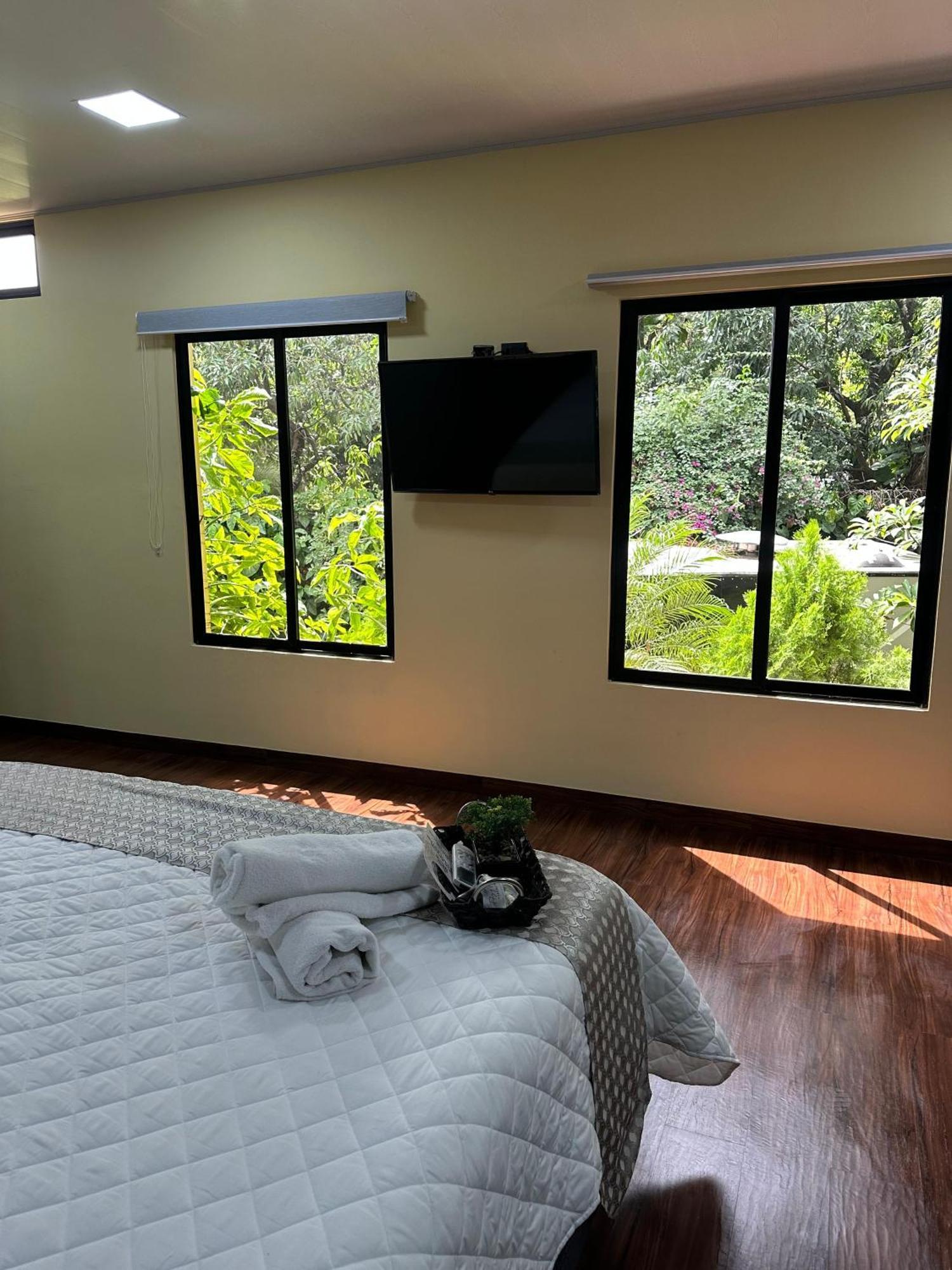 Villa Las Flores Сан Салвадор Екстериор снимка